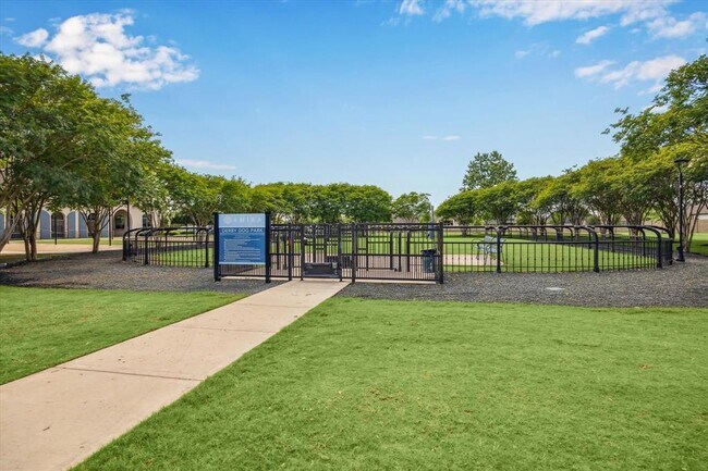 Building Photo - 21127 Secret Garden Ln