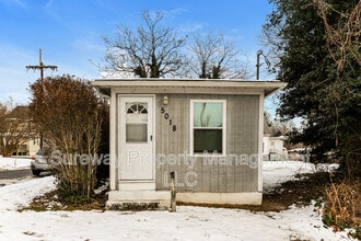 Building Photo - 5018 Chapel Ave