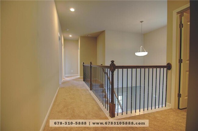 Building Photo - 7741 Silk Tree Pointe