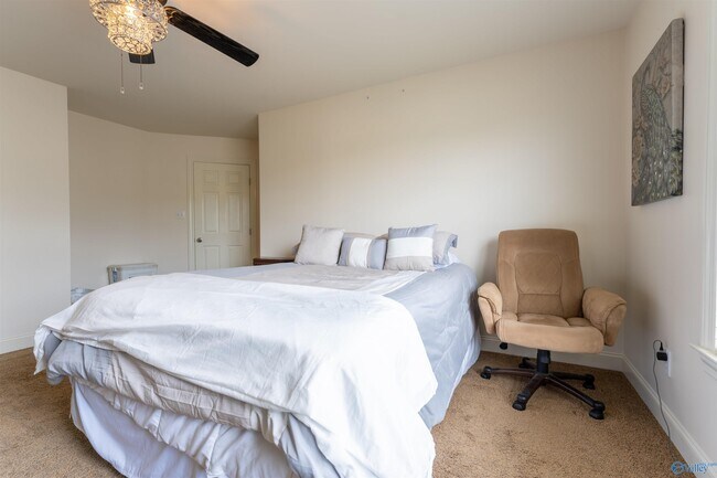 Building Photo - 3187 Mallard Point Dr SE