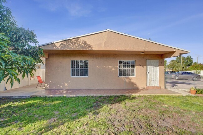 Building Photo - 2907 NW 103rd St