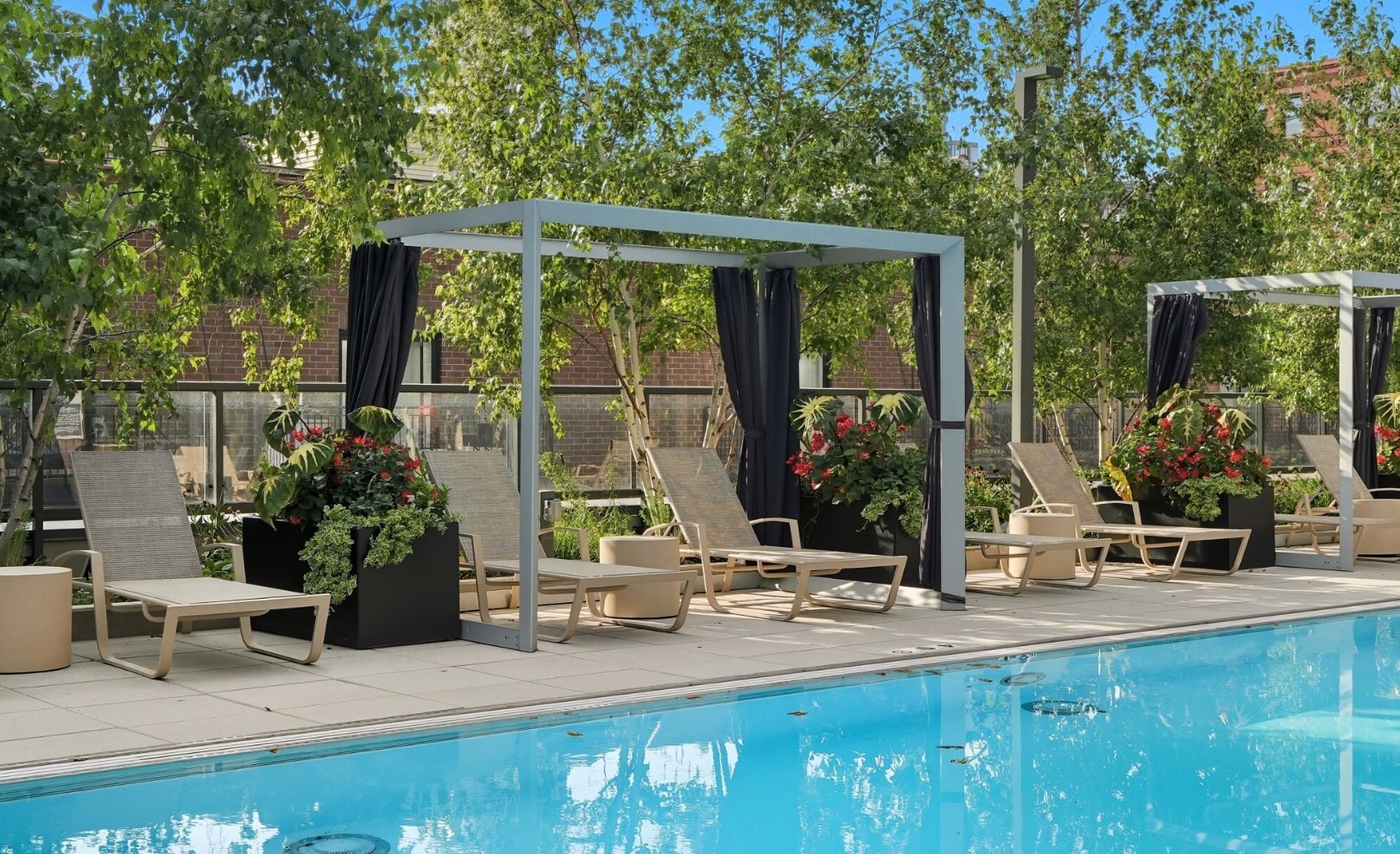 Building Photo - 900 W Washington Blvd