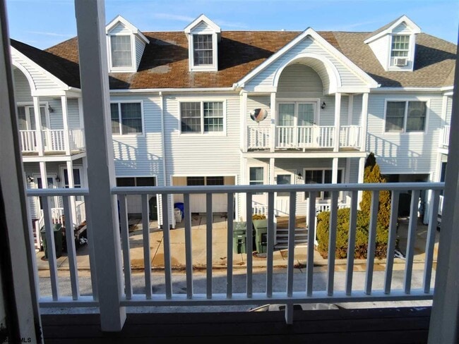 Building Photo - 14 Galleon Ct