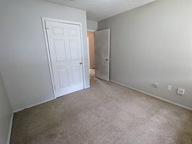 Building Photo - 7002 Lanier Dr