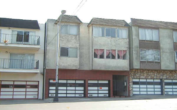 Building Photo - 1560 Geneva Ave