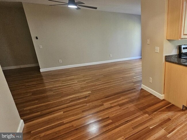 Primary Photo - 12012 Golf Ridge Ct