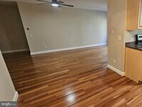 Building Photo - 12012 Golf Ridge Ct