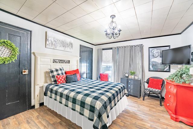 Building Photo - 714 E Jefferson St