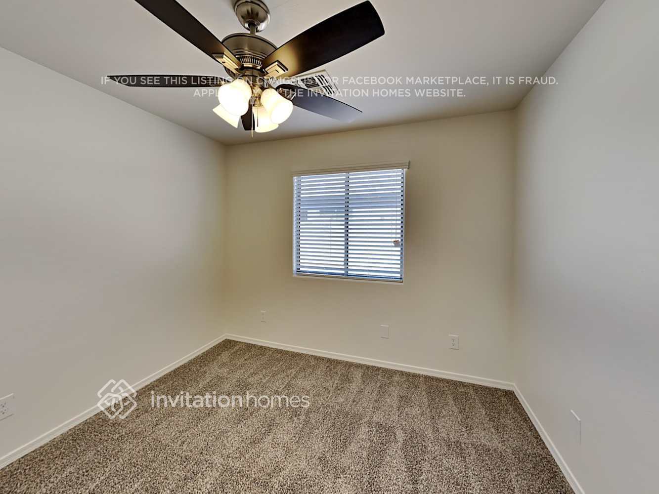 Building Photo - 2616 S 111th Dr