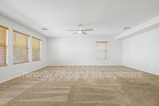 Building Photo - 2755 S Southwind Dr