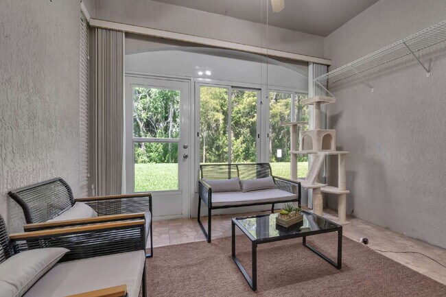 Building Photo - Spacious 3-Bedroom townhome in Kissimmee – Available Now!