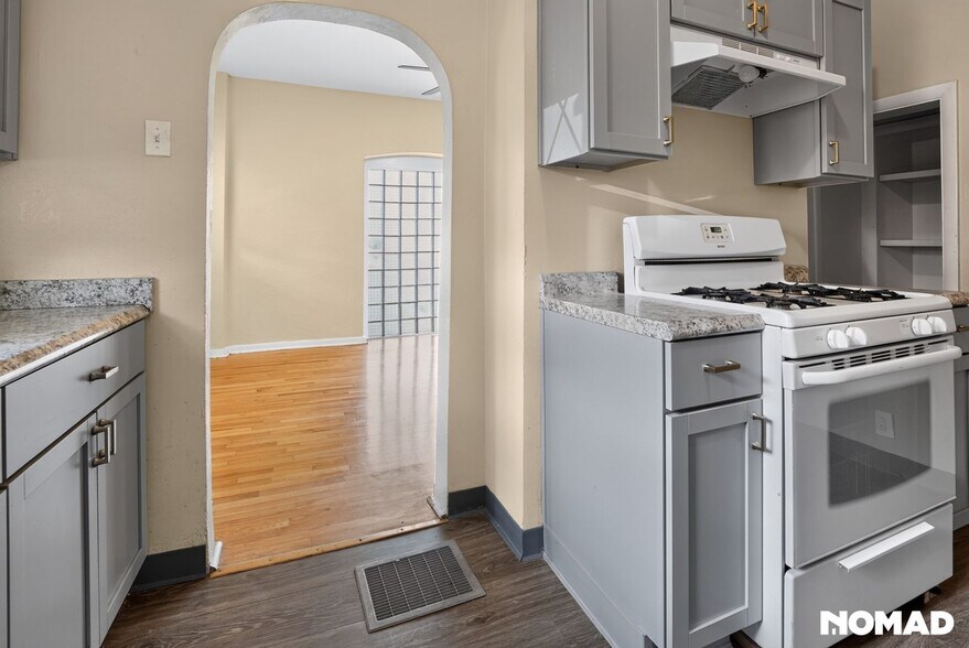 Building Photo - 1117 Chartiers Ave
