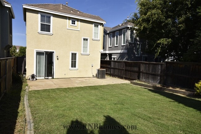 Building Photo - 268 Phoenix Cir