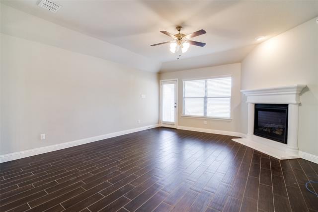 Building Photo - 575 Kara Dr