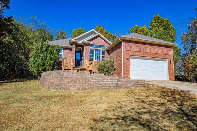 Building Photo - 41 May Ln