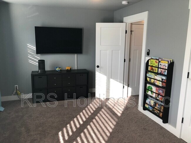 Building Photo - 1312 auburn hill Dr