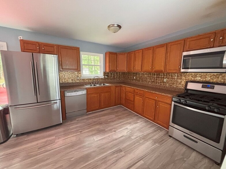 Building Photo - 96 Tecumseh Trail