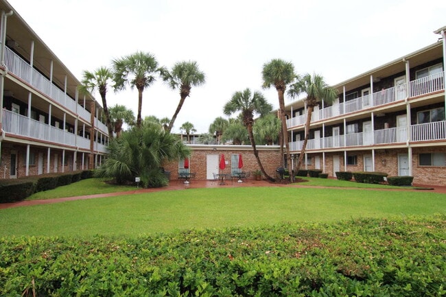 Building Photo - Bayfront Living Minutes from Downtown, NAS...