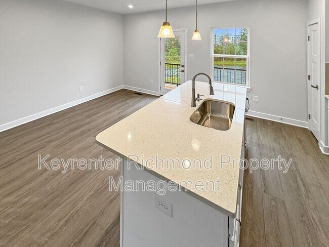 Building Photo - 1025 Arborway Ln