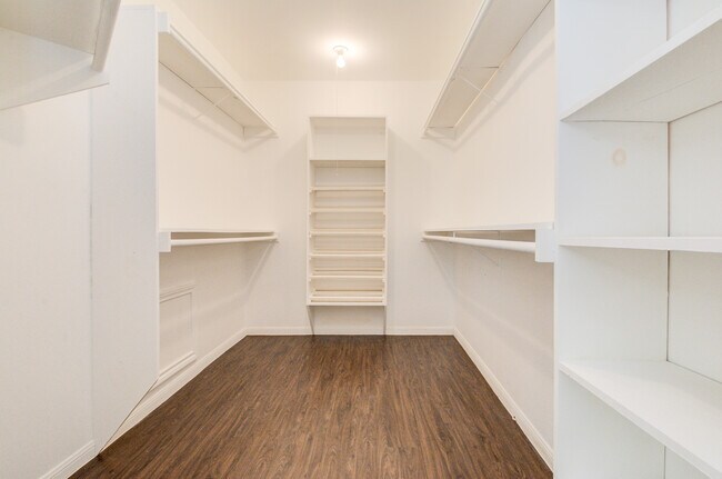 Master walk in closet - 3518 Covey Trail Dr