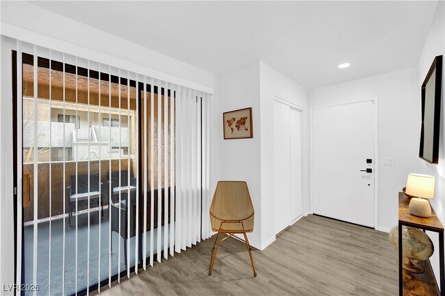 Building Photo - 3151 N Soaring Gulls Dr