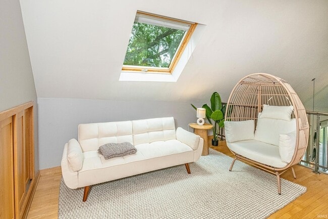 Building Photo - 612 N Kerry Dr