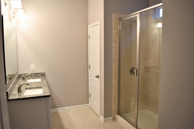 Building Photo - 13205 Ferguson Forest Dr
