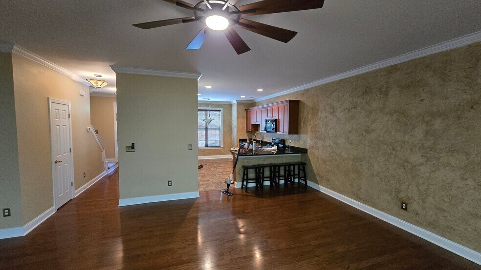 Building Photo - 32 Nandina Dr