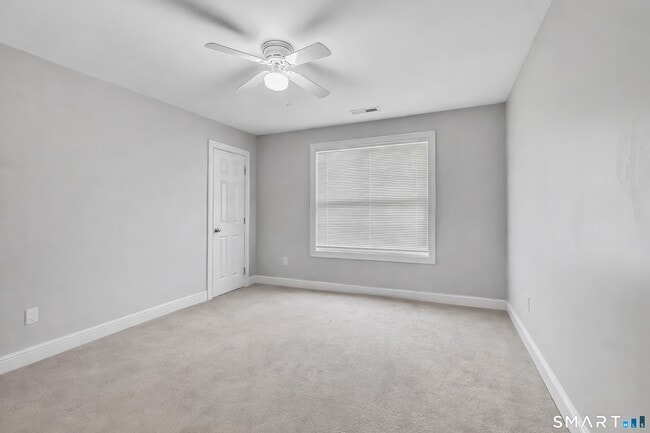 Building Photo - 240 Highland Ave