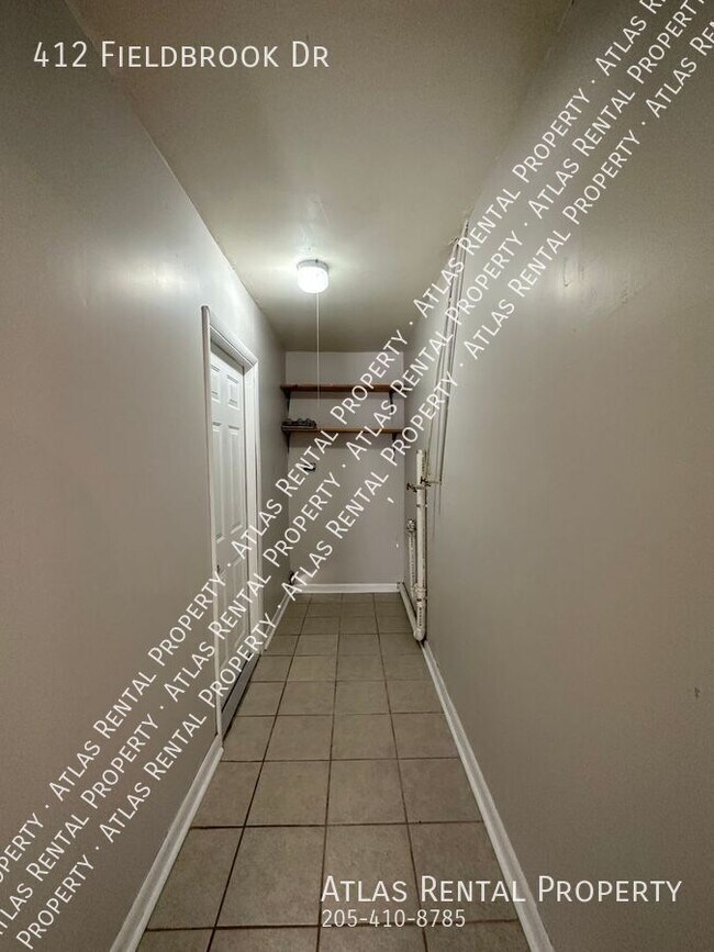 Building Photo - 412 Fieldbrook Dr