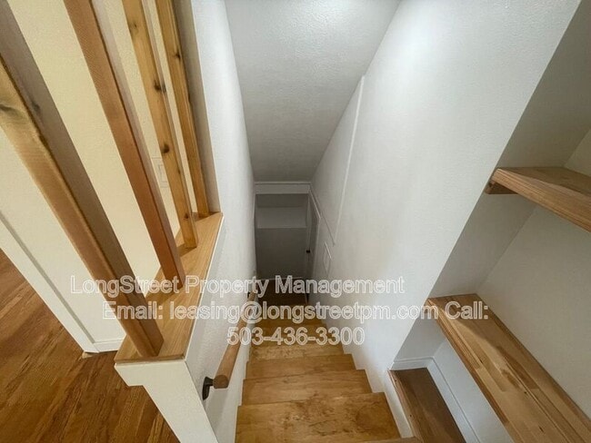 Building Photo - 4514 NE 18th Ave