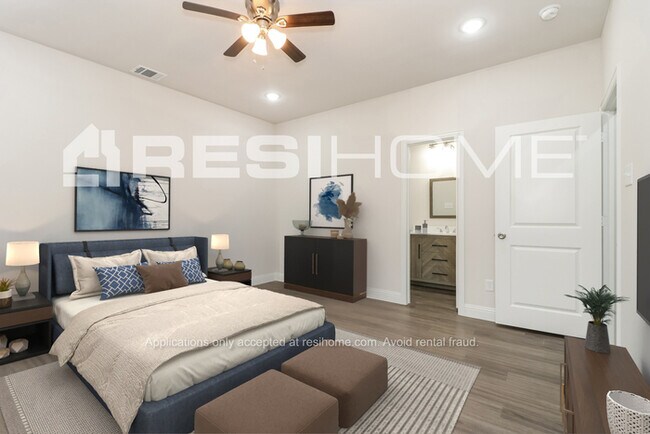 Building Photo - 3200 Chippewa Trail