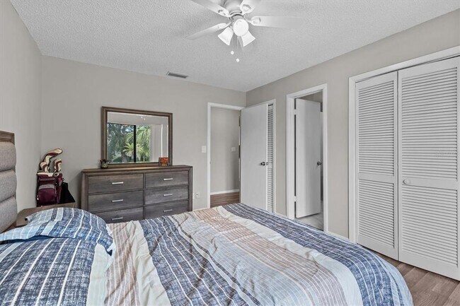 Building Photo - 386 Moorings Cove Dr