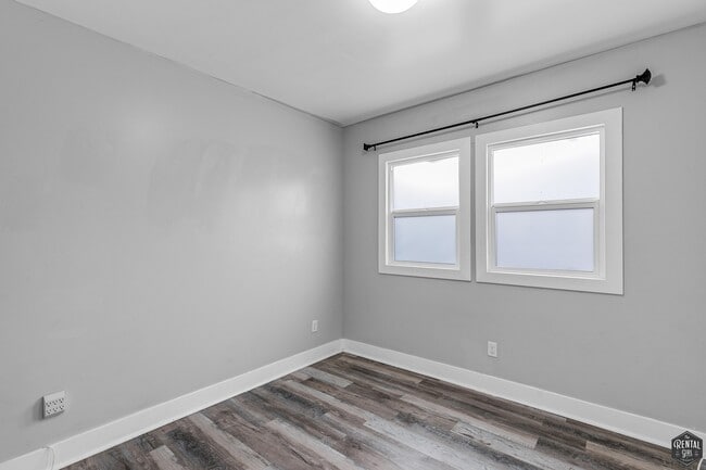 Building Photo - 641 W 43rd St