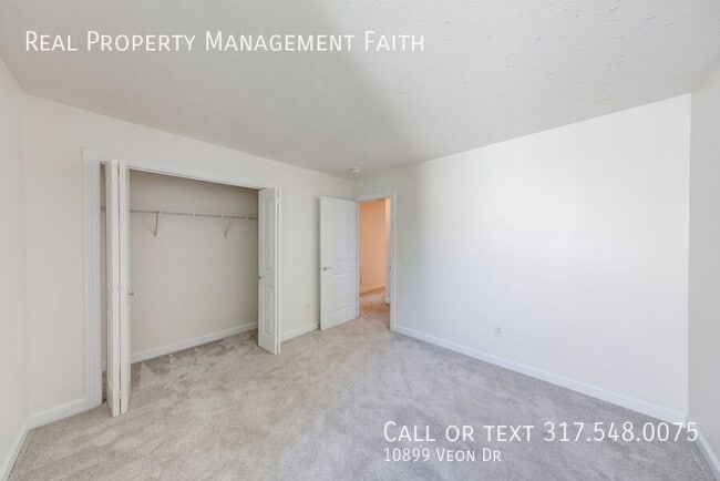 Building Photo - 10899 Veon Dr