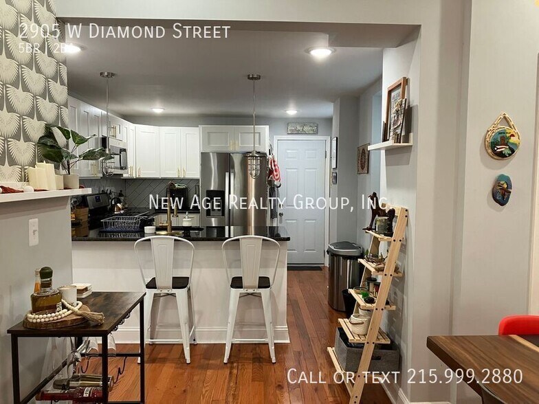 Building Photo - 2905 W Diamond St