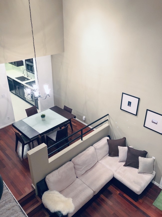 Dining Area - 11575 Missouri Ave