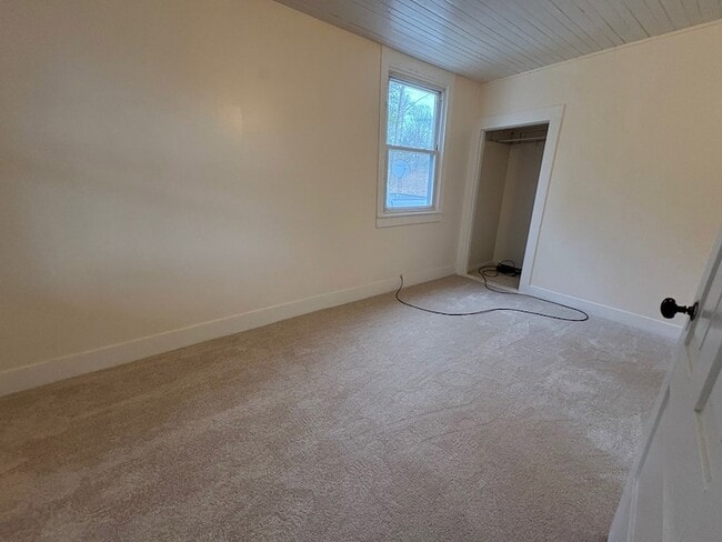 Building Photo - 50 Sullivan Rd