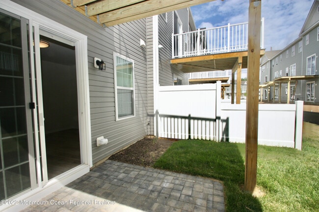Building Photo - 1206 Arose Ln