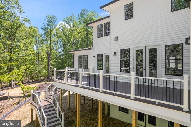 Building Photo - 11550 Henderson Rd
