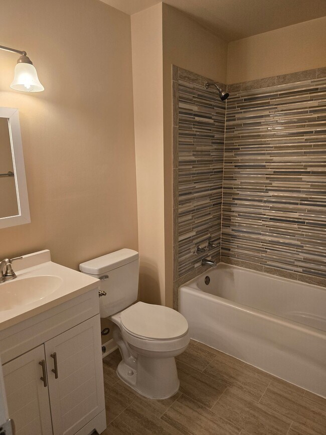 Building Photo - 40 Eagles Landing
