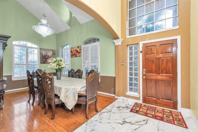 Building Photo - 12002 Newport Shore Dr