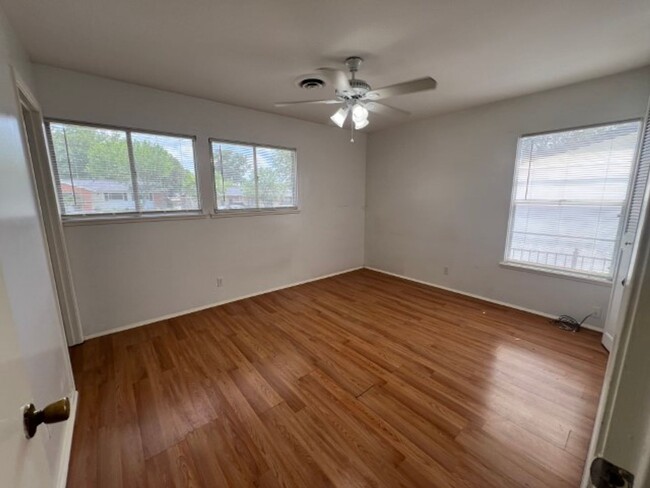 Building Photo - 3/2/1 Home for Rent- Lackland Area