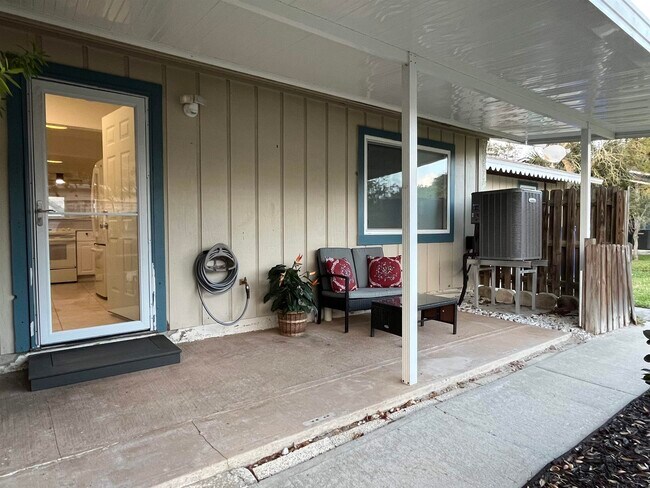 Building Photo - 127 Rio Del Mar St