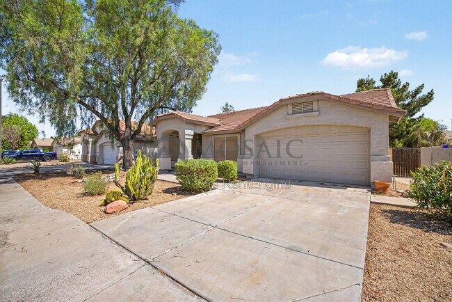 Building Photo - 2033 E Willow Wick Rd