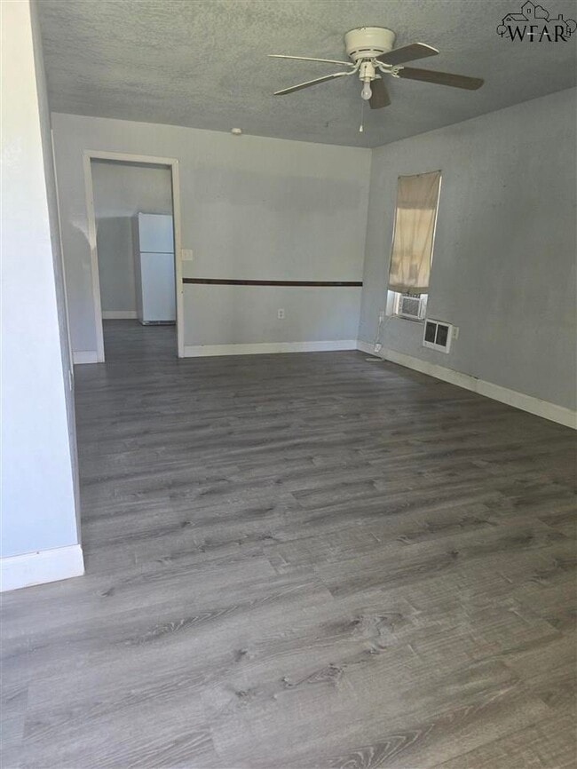 Building Photo - 506 Sheppard Rd