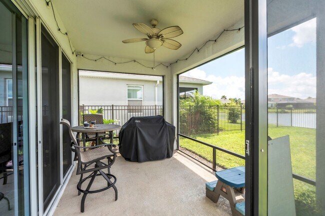 Building Photo - Spacious 5-Bedroom Home with Resort-Style ...