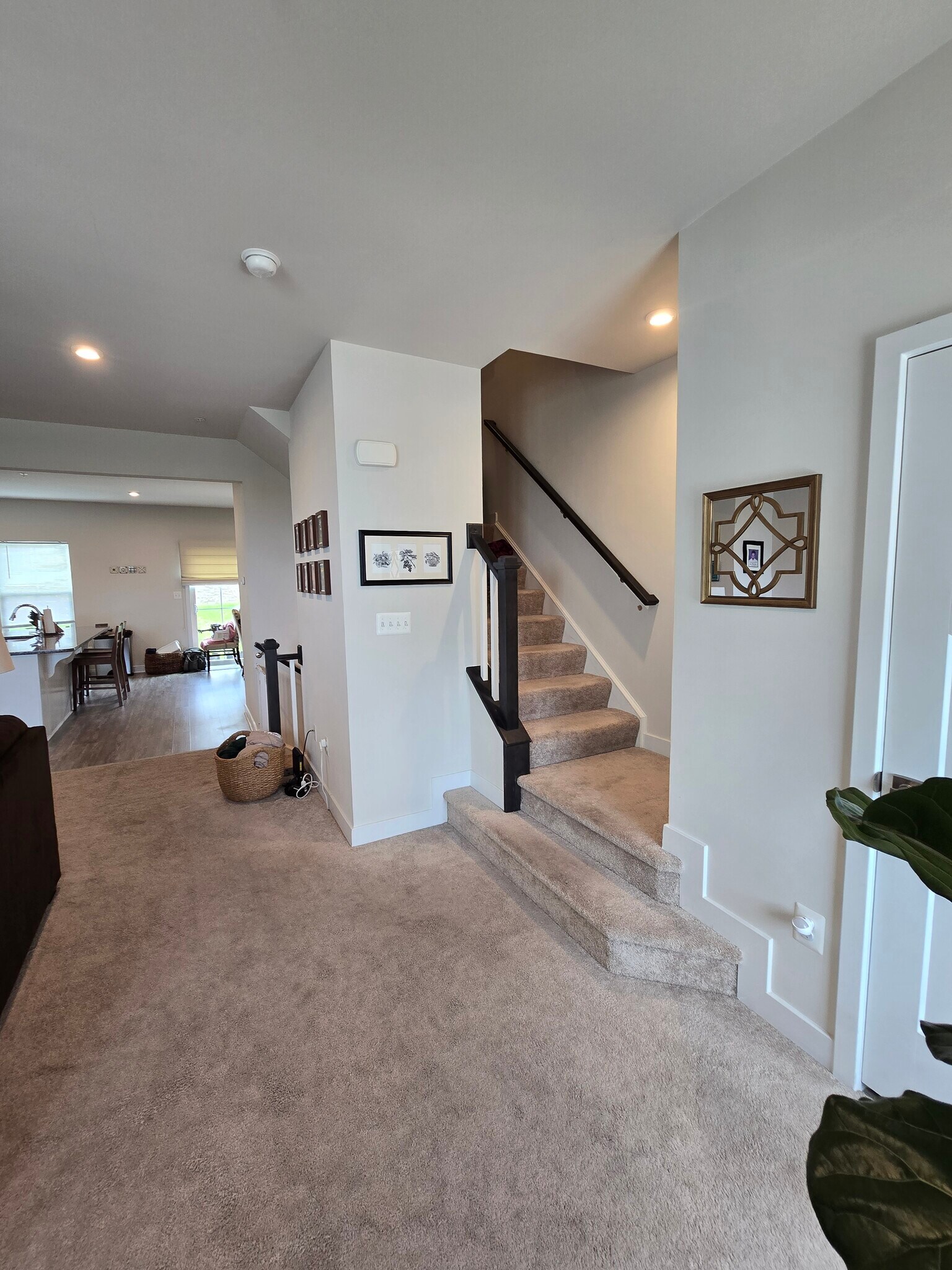 Building Photo - 1066 Rosecroft Ln