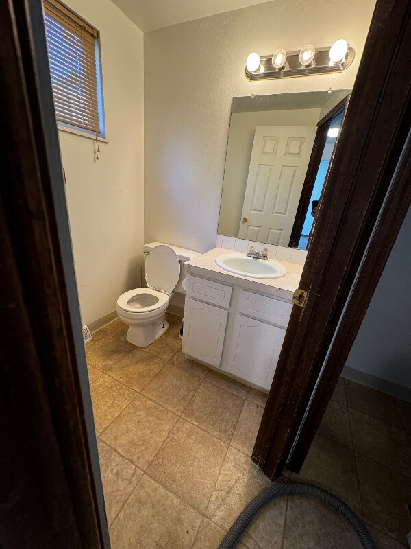 Building Photo - 2124 27th Ave Ct