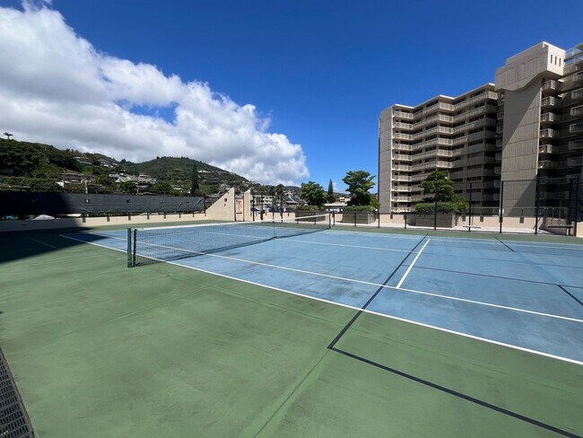 Building Photo - Mott Smith Laniloa